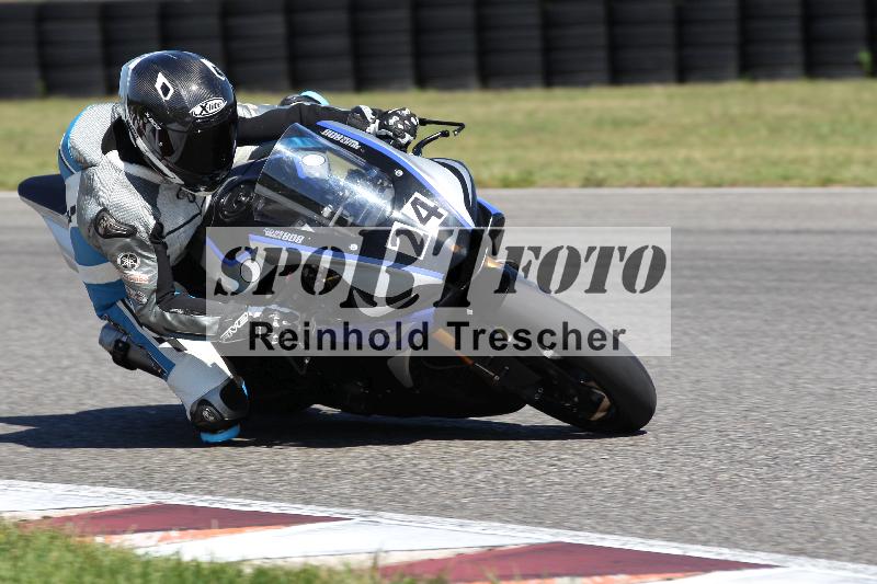 Archiv-2025/48 25.08.2025 Cornu Master School ADR/rot-rouge/24